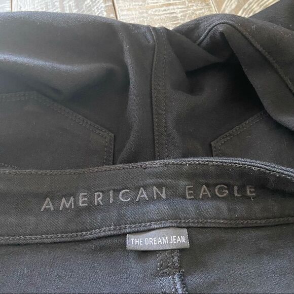 American Eagle-Hi Rise Black Distressed Jeggings (Size:6) - Picture 11 of 12